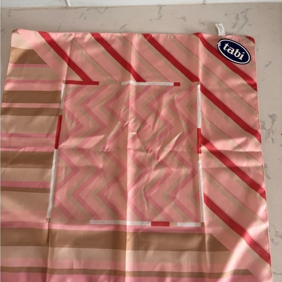 Pink Scarf - Picture 2 of 6